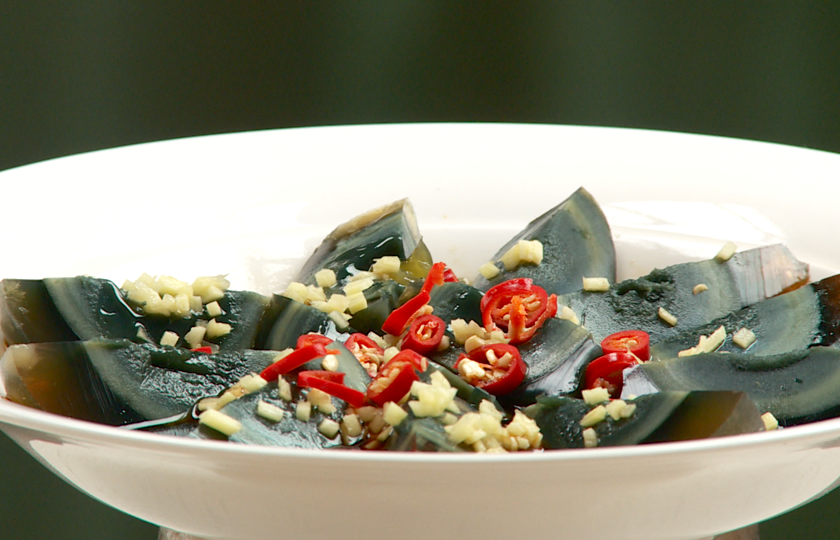 Chinese Century Egg Salad COOKING STEP 5