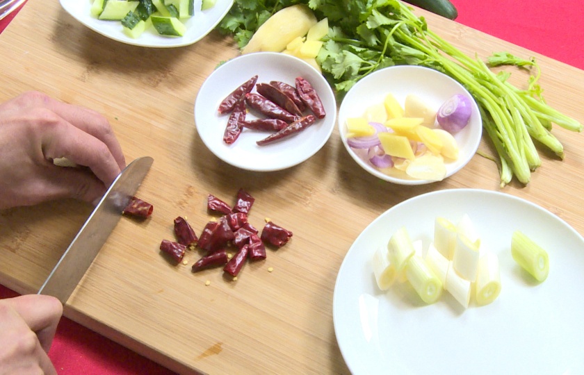 Kung Pao Chicken COOKING STEP 2