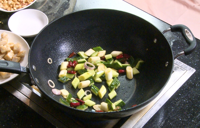 Kung Pao Chicken COOKING STEP 5