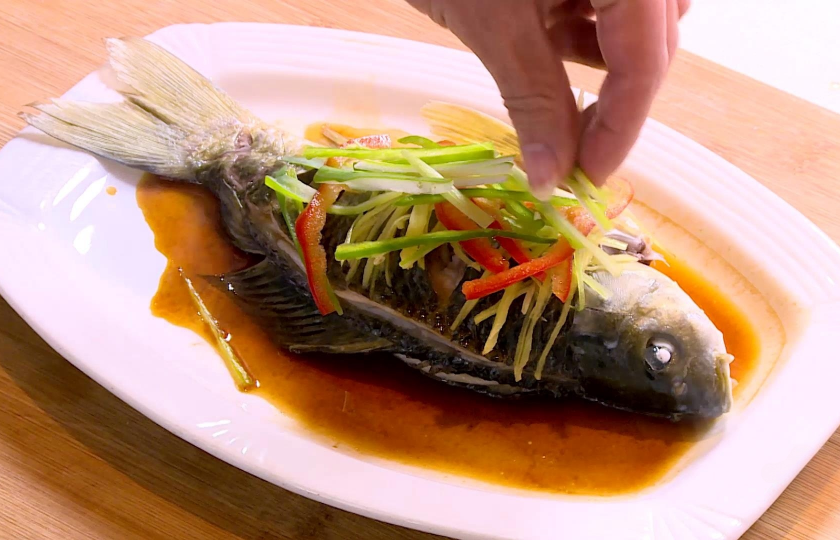 Chinese Steamed Fish COOKING STEP 5