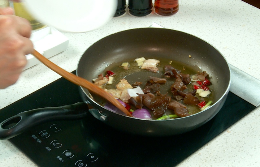 Dry Pot Baby Cabbage COOKING STEP 5