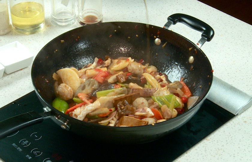 Ma La Xiang Guo (Sichuan Mala Dry Pot) COOKING STEP 7