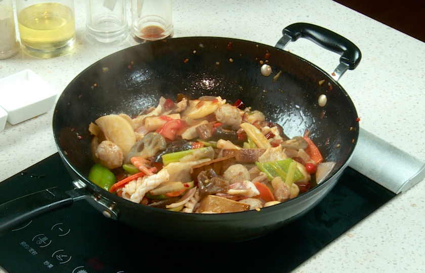 Ma La Xiang Guo (Sichuan Mala Dry Pot) COOKING STEP 6