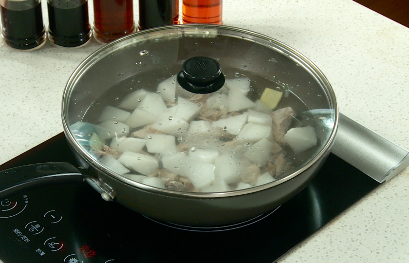 Radish And Pork Ribs Soup COOKING STEP 5