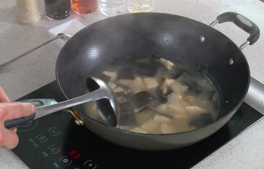 Seaweed Tofu Soup COOKING STEP 6