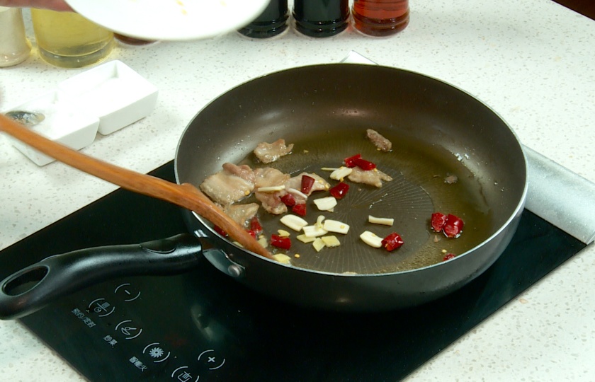 Dry Pot Baby Cabbage COOKING STEP 4