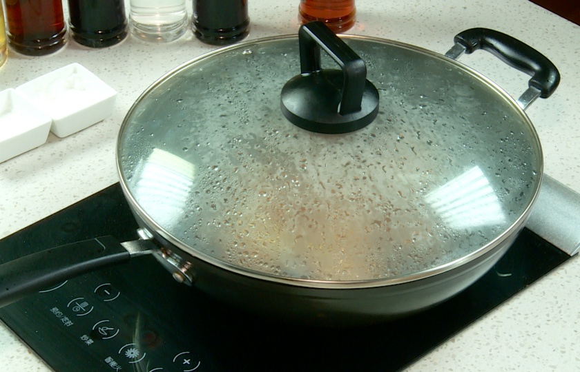 hree Cup Chicken (San Bei Ji) COOKING STEP 5