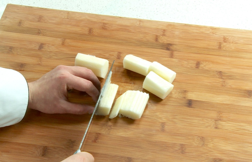 Stir-fried Chinese Yam COOKING STEP 1