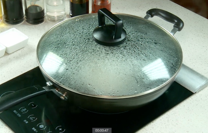 Black Fungus Red Date Soup COOKING STEP 4