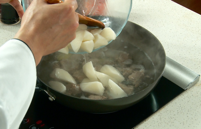 Yam And Pork Ribs Soup COOKING STEP 5