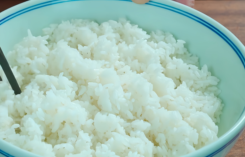 egg fried rice COOKING STEP 1