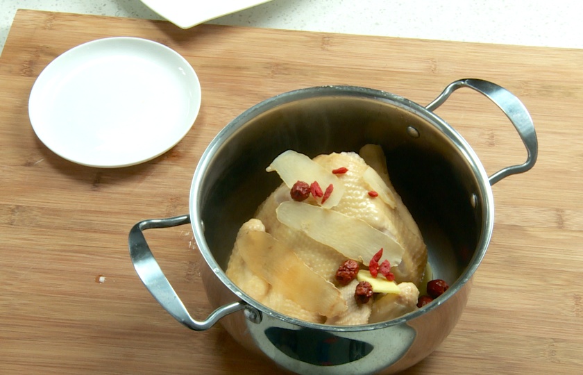 Chinese Herbal Chicken Soup COOKING STEP 2