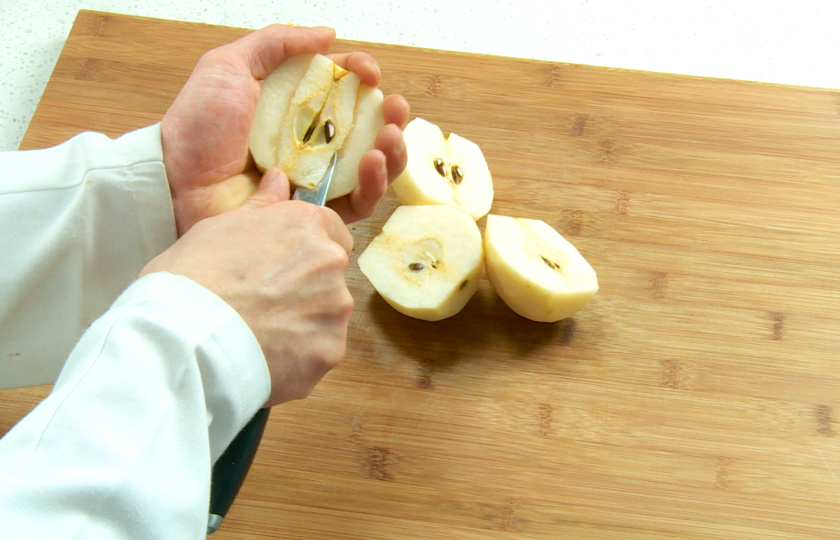 Peel and wash 2 fresh pears