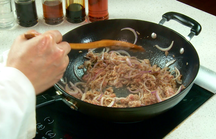 Stir-fry beef rolls