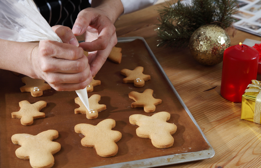 What Are the Eyes of Christmas Gingerbread Men Made Of