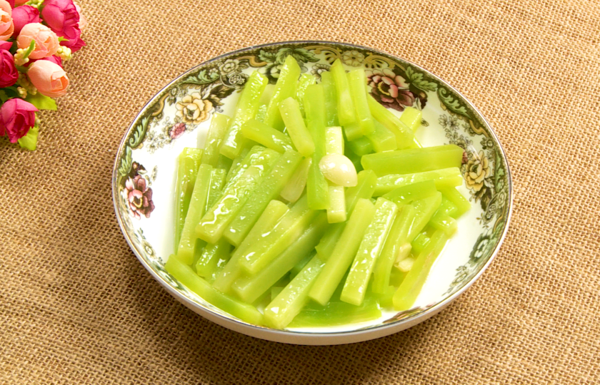 Stir-Fried Celtuce Stem