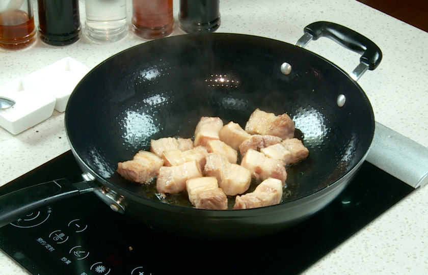 Stir-fry streaky pork