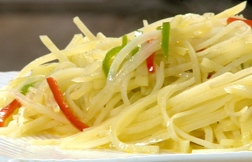 Shredded Potato Stir Fry with Vinegar（醋溜土豆丝）