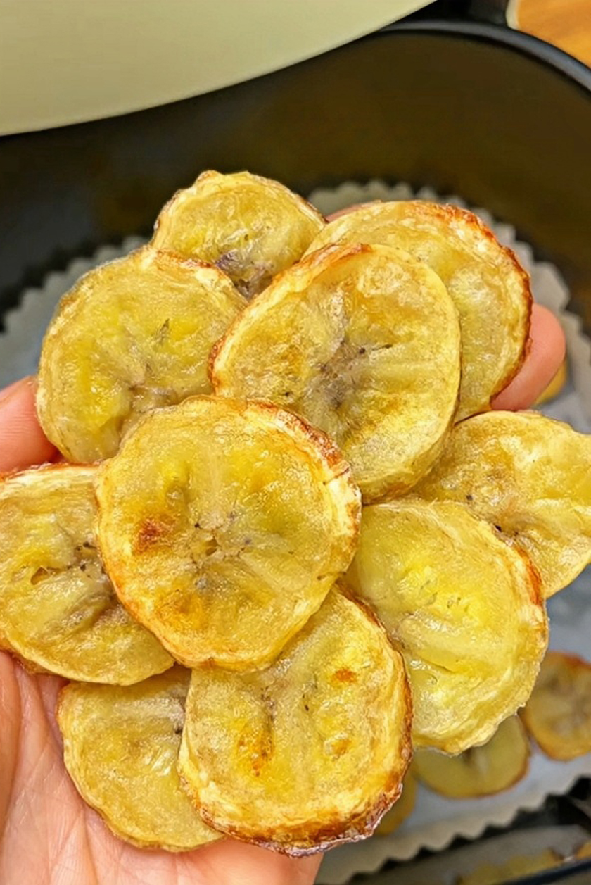 Air Fryer Banana Chips