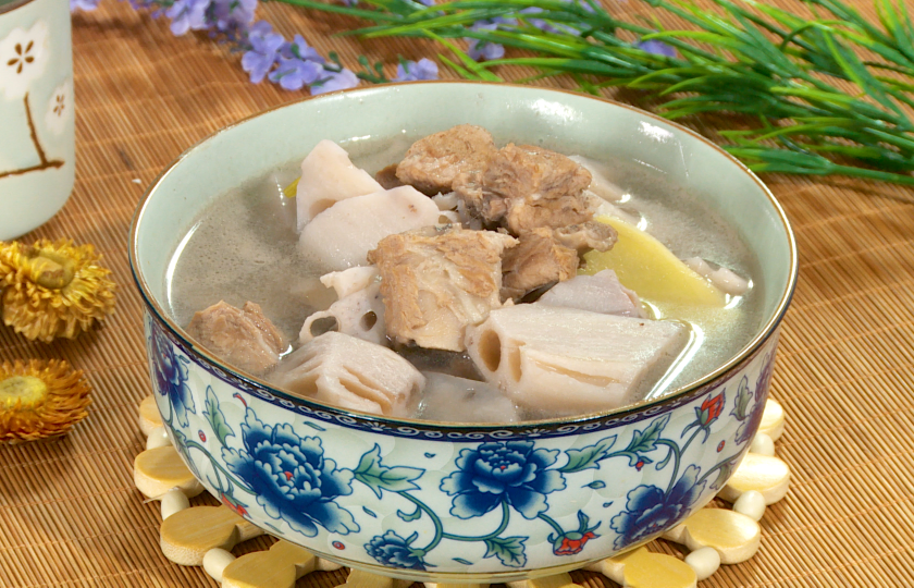 Chinese Lotus Root Soup With Pork Ribs