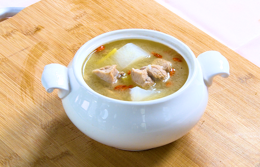 Pork Ribs Soup with Radish