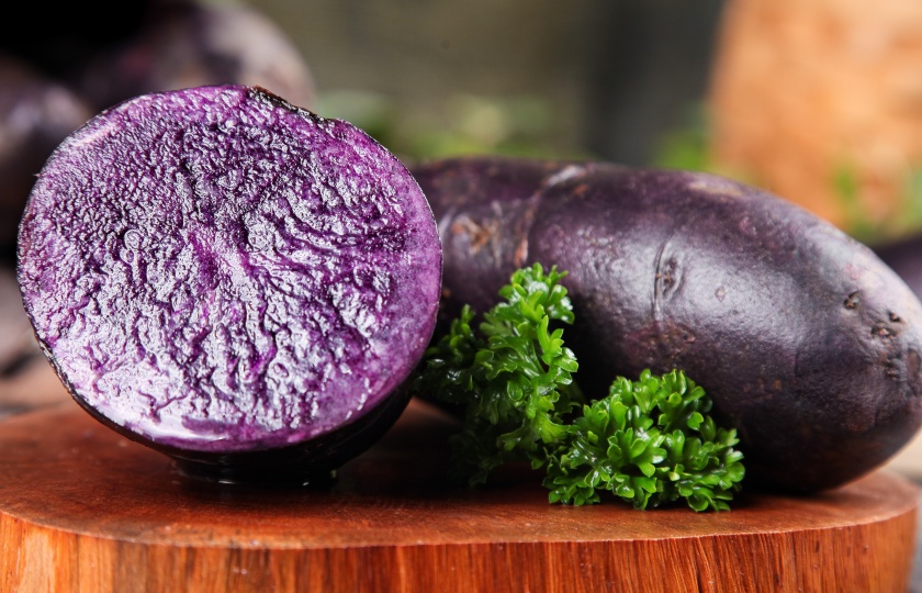 Want to know the calorie content of a purple potato? Find out now!