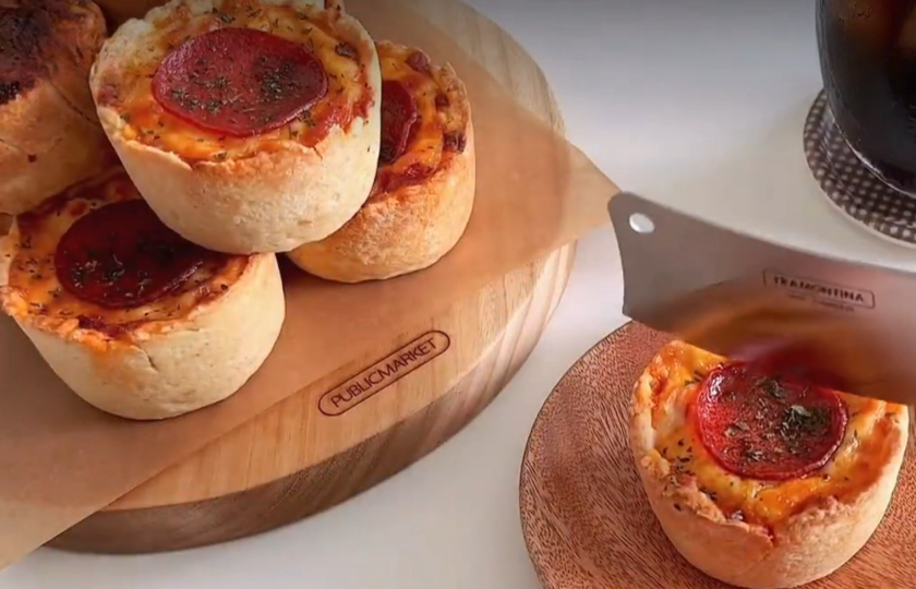 Craving a quick and easy pizza snack? Find out How to make pepperoni pizza cups in oven