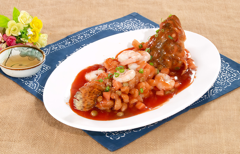 Squirrel-Shaped Mandarin Fish: A Classic Dish for Chinese New Year's Eve Dinner