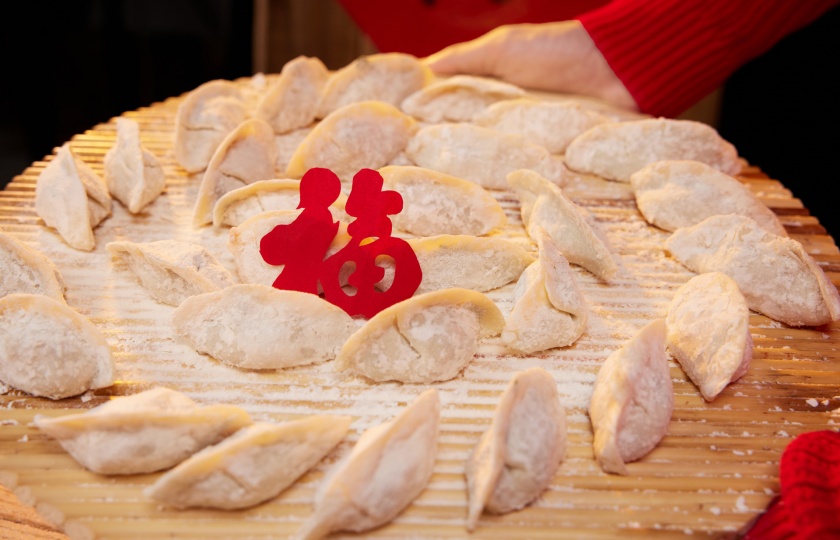 Enjoy these 10 traditional Chinese New Year treats for good fortune!