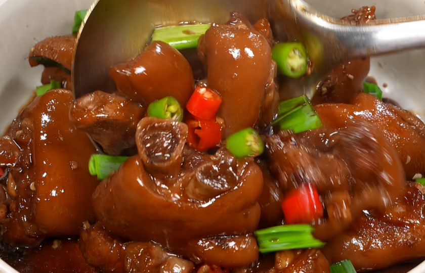 Chinese Braised Pork Trotters