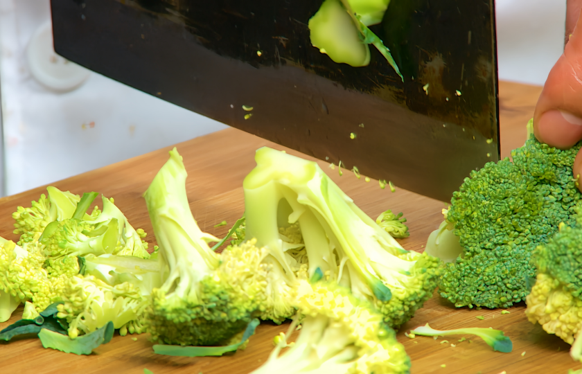 Cut & wash broccoli