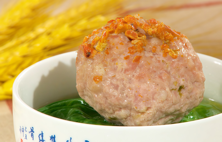 Chinese Lion's Head Meatballs with Crab Roe Recipe