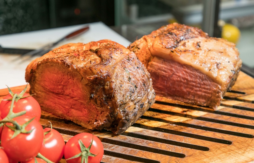 How Long to Smoke a Beef Roast? Quick Guide