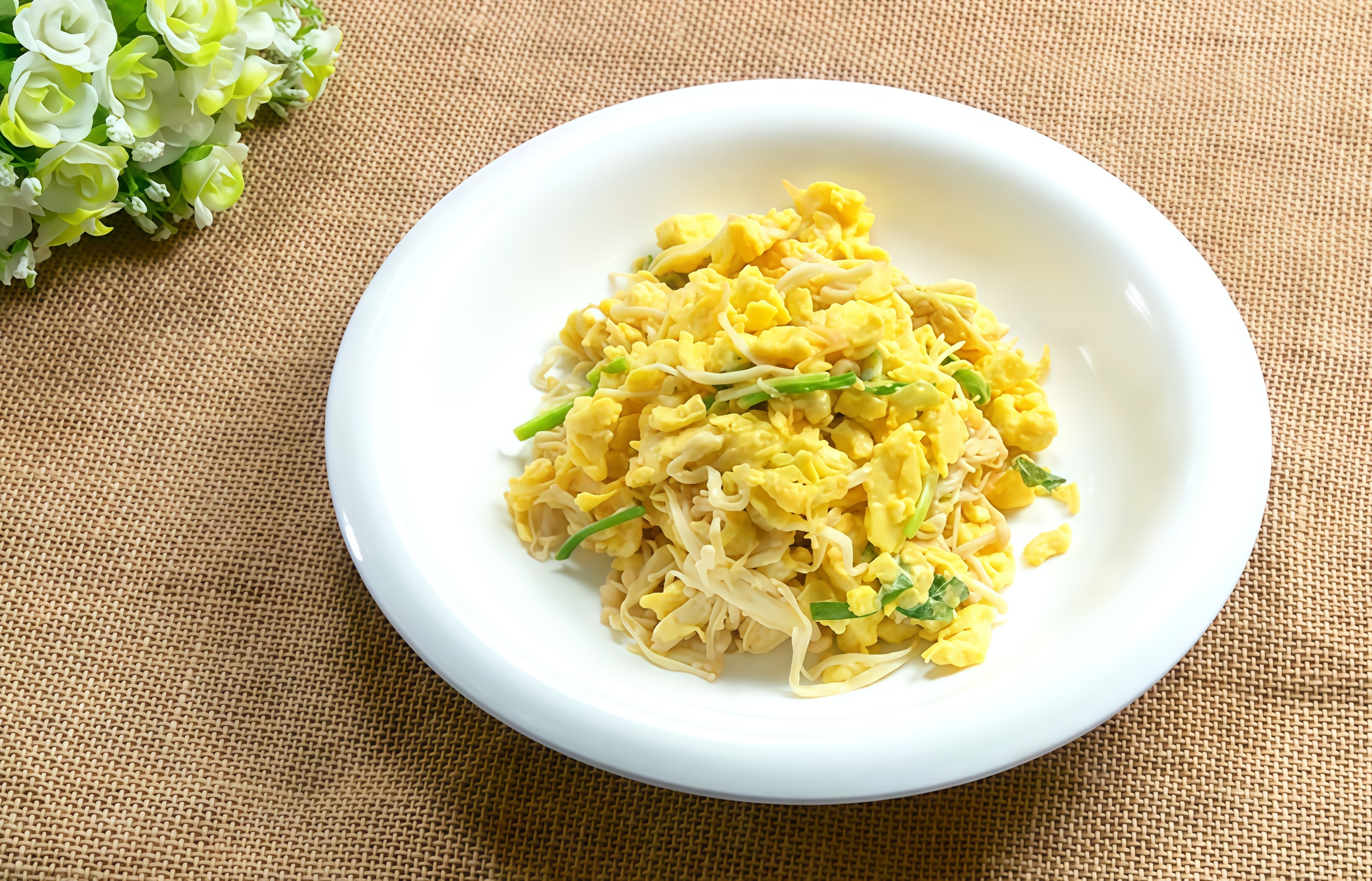 Enoki Mushroom With Egg Recipe:A Deliciously Simple Dish