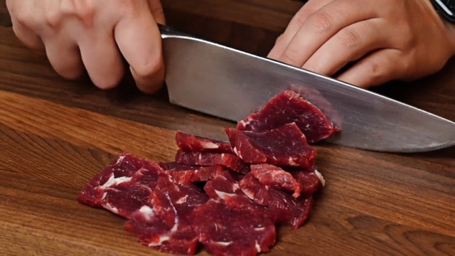 Cut the beef