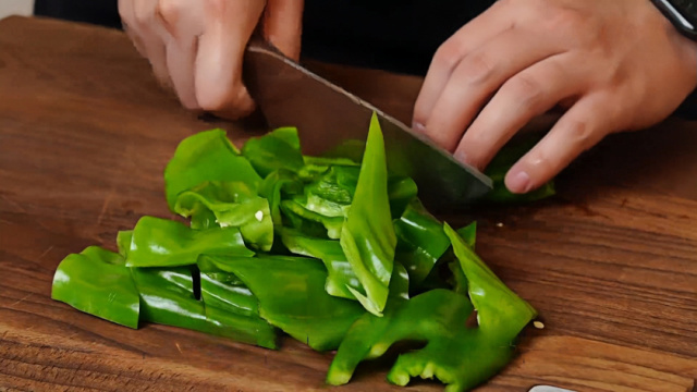 cut green peppers